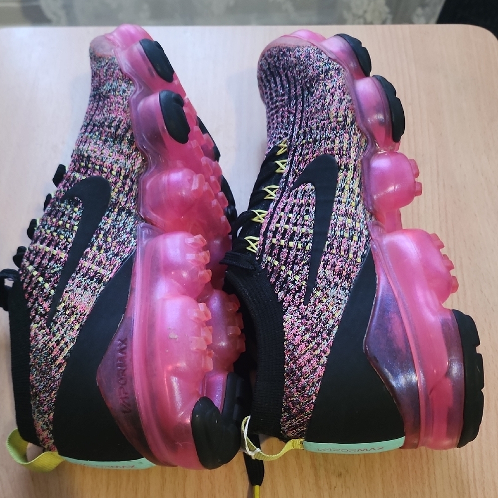 Nike Women's Multicolor Air Sneakers - Picture 6 of 10